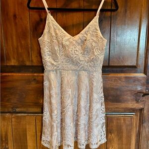 🤍 Rose Gold Speechless Brand Lace Dress